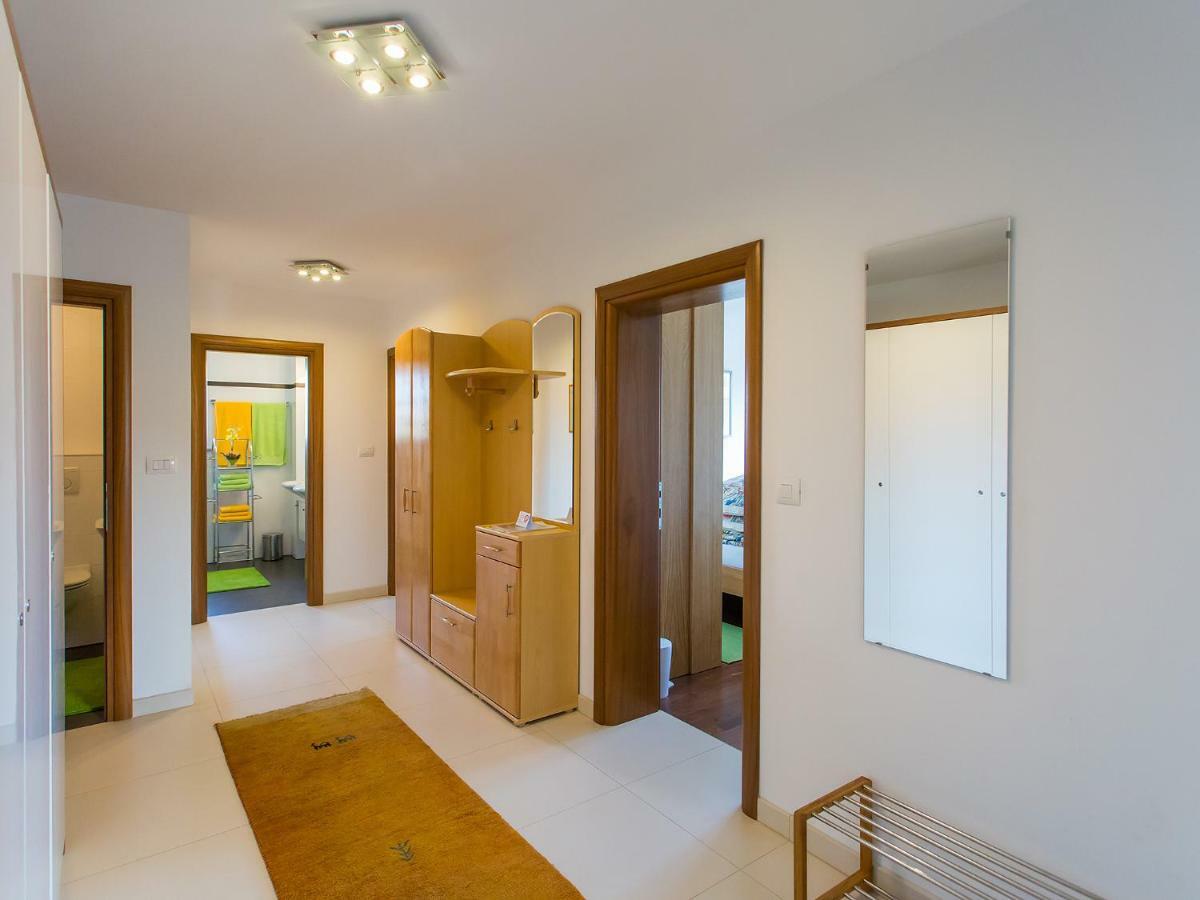 Apartment Maestral Poreč Buitenkant foto